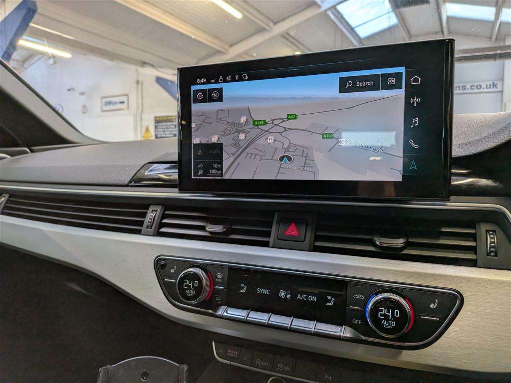 <p>2021 AUDI A4 S LINE 35 TDI MHEV S-A</p>