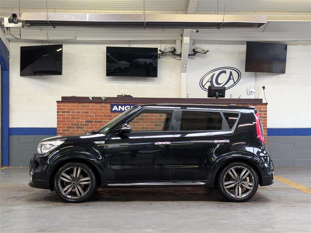 <p>2016 KIA SOUL MAXX CRDI</p>