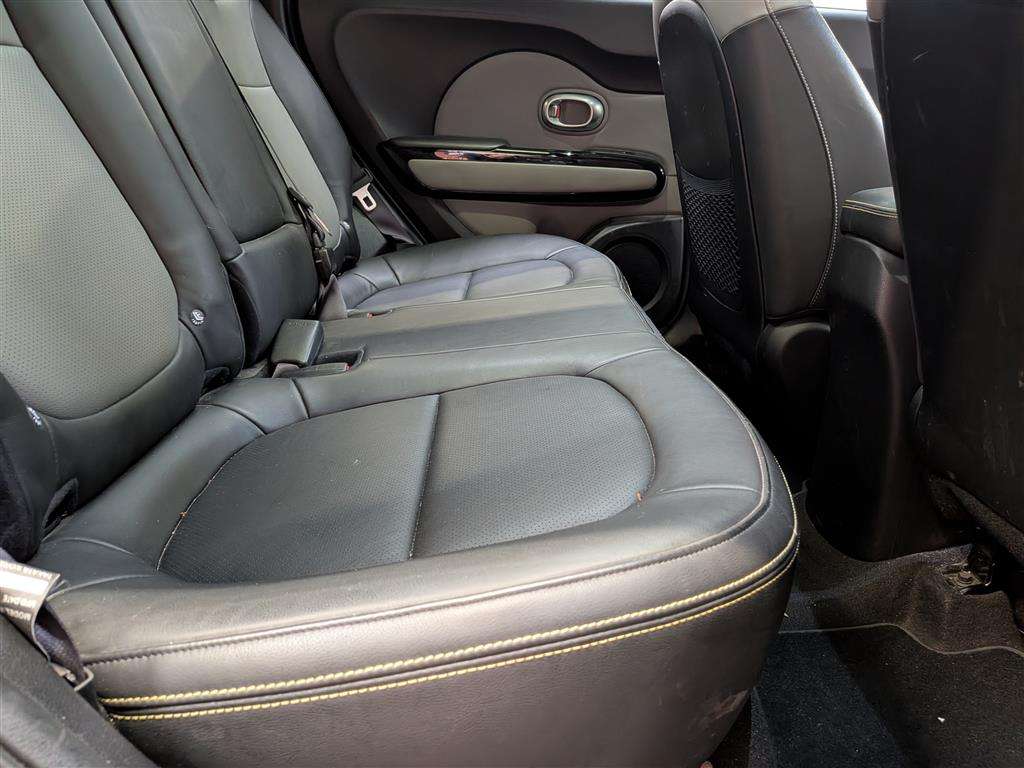 <p>2016 KIA SOUL MAXX CRDI</p>