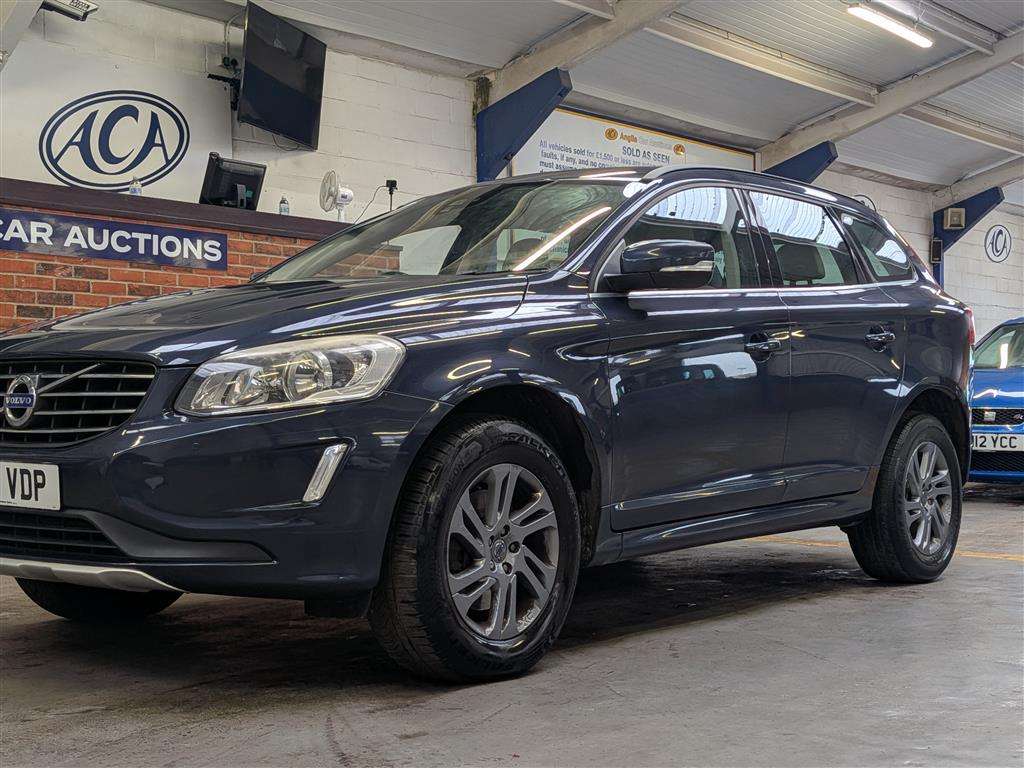 <p>2014 VOLVO XC60 SE D4</p>