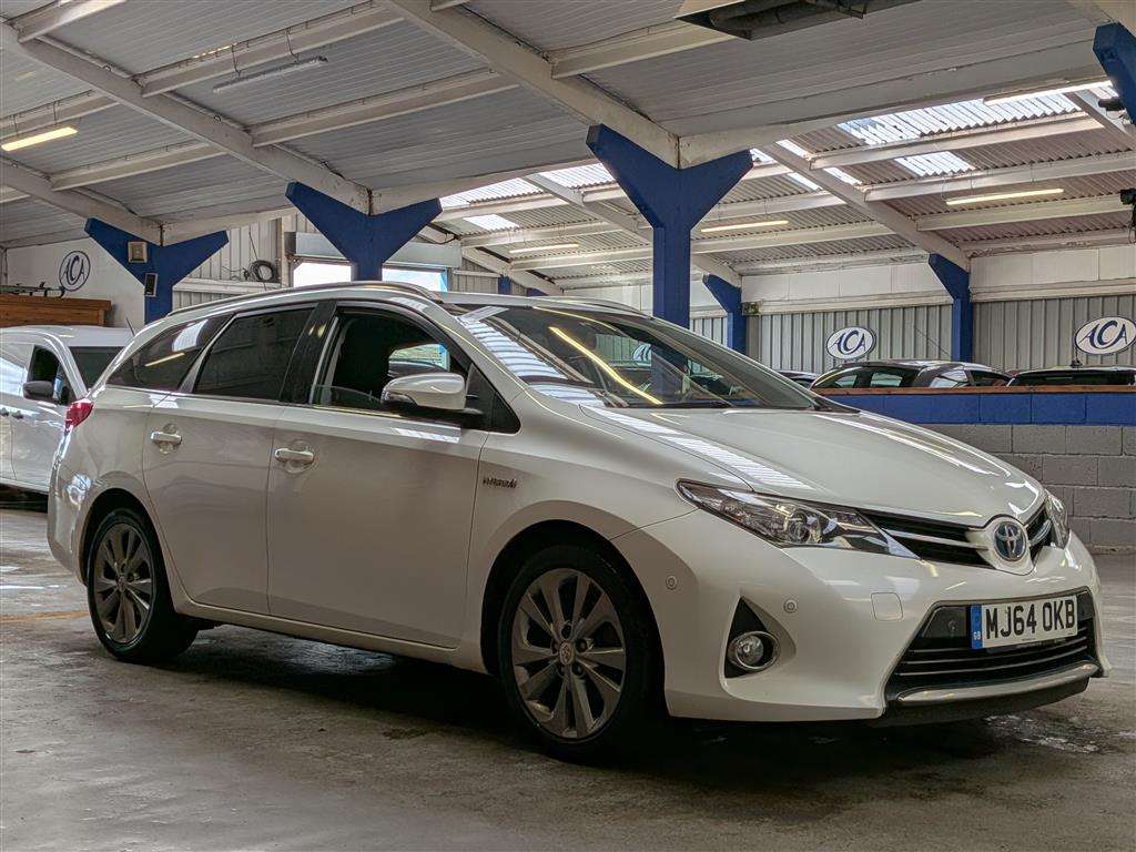 <p>2014 TOYOTA AURIS EXCEL VVT-I CVT</p>