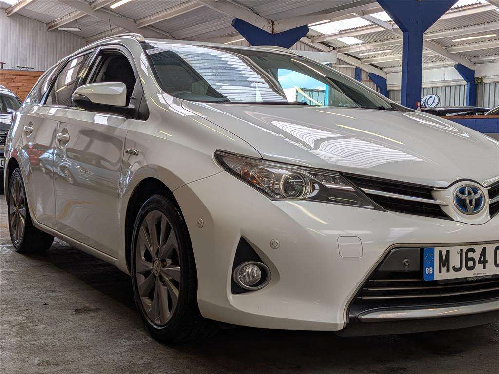 <p>2014 TOYOTA AURIS EXCEL VVT-I CVT</p>