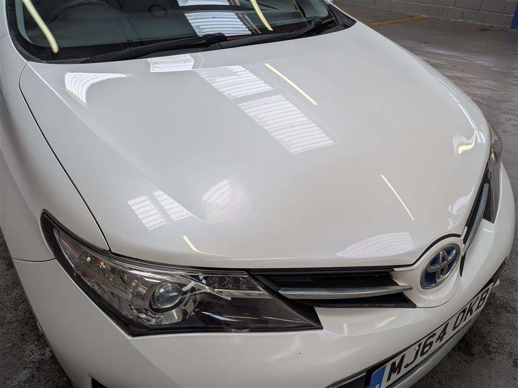 <p>2014 TOYOTA AURIS EXCEL VVT-I CVT</p>