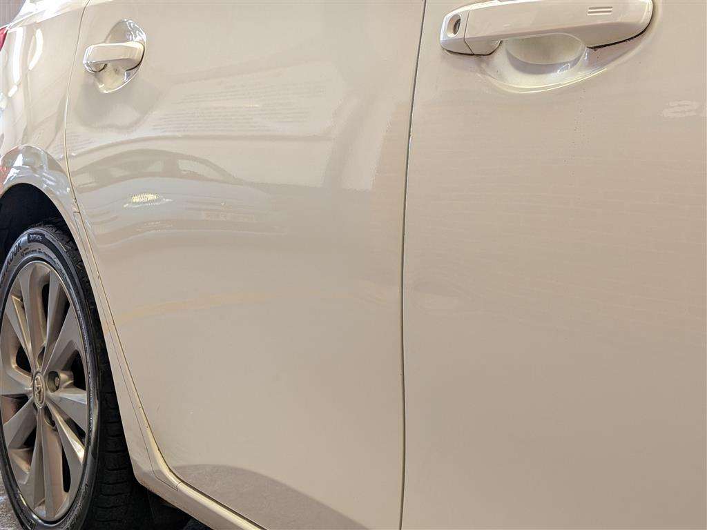 <p>2014 TOYOTA AURIS EXCEL VVT-I CVT</p>