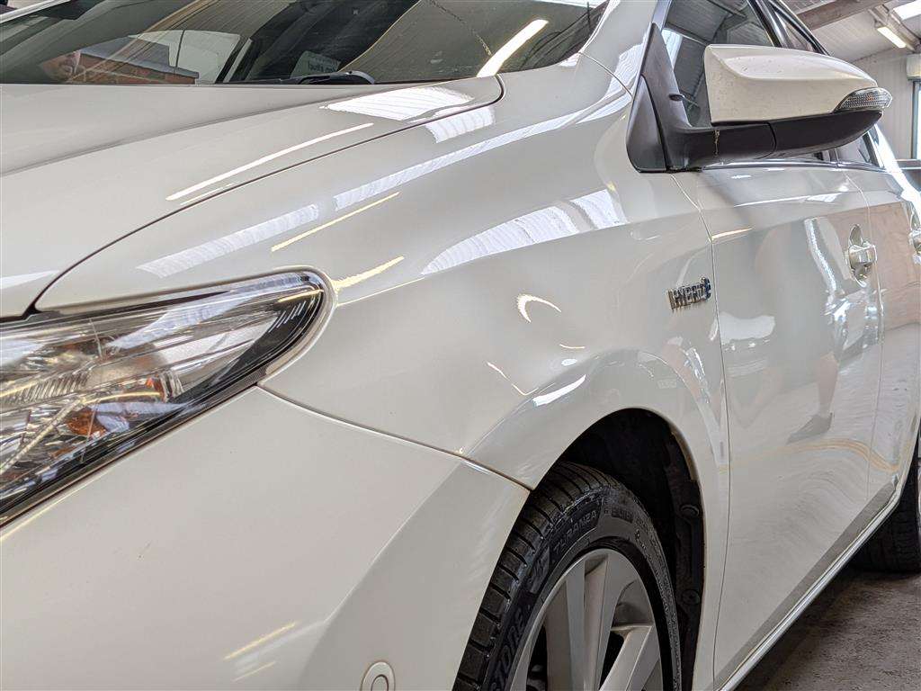 <p>2014 TOYOTA AURIS EXCEL VVT-I CVT</p>