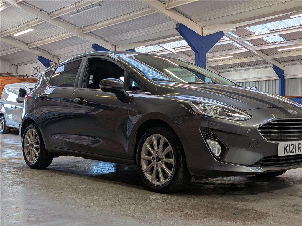<p>2017 FORD FIESTA TITANIUM TURBO</p>