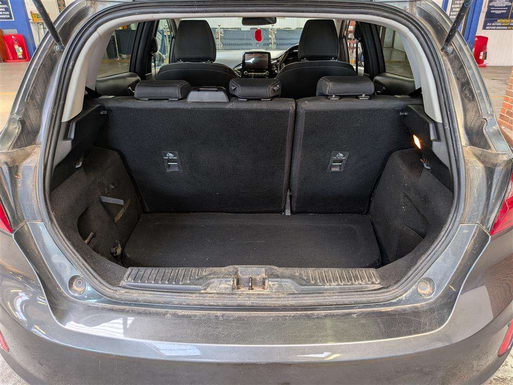 <p>2017 FORD FIESTA TITANIUM TURBO</p>