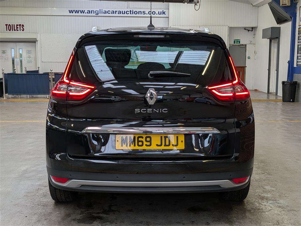 <p>2019 RENAULT GRAND SCENIC SIGNATURE DC</p>