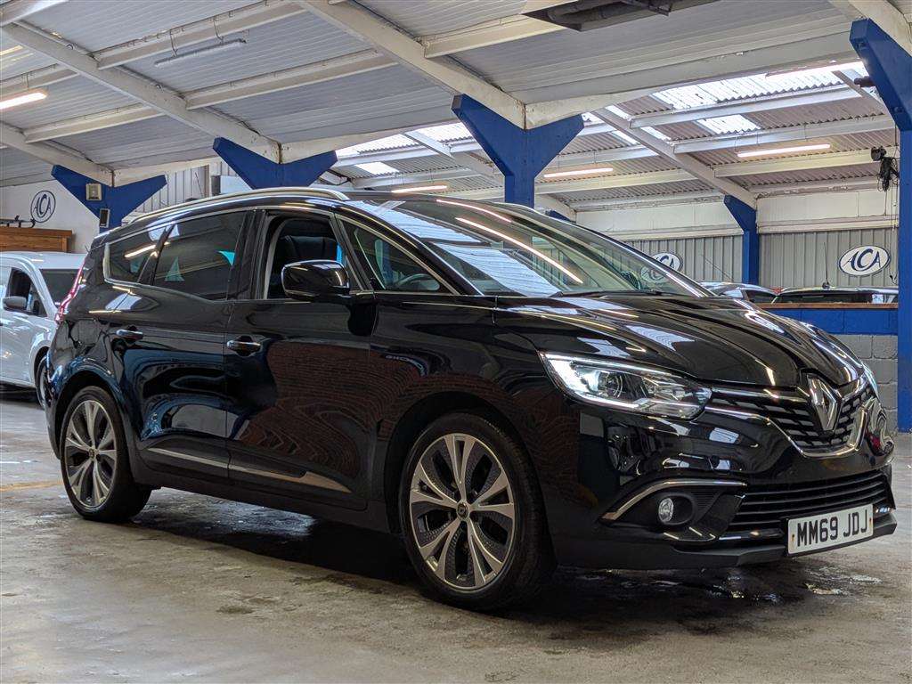<p>2019 RENAULT GRAND SCENIC SIGNATURE DC</p>