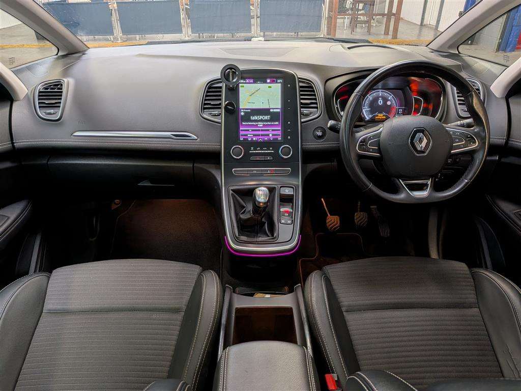 <p>2019 RENAULT GRAND SCENIC SIGNATURE DC</p>