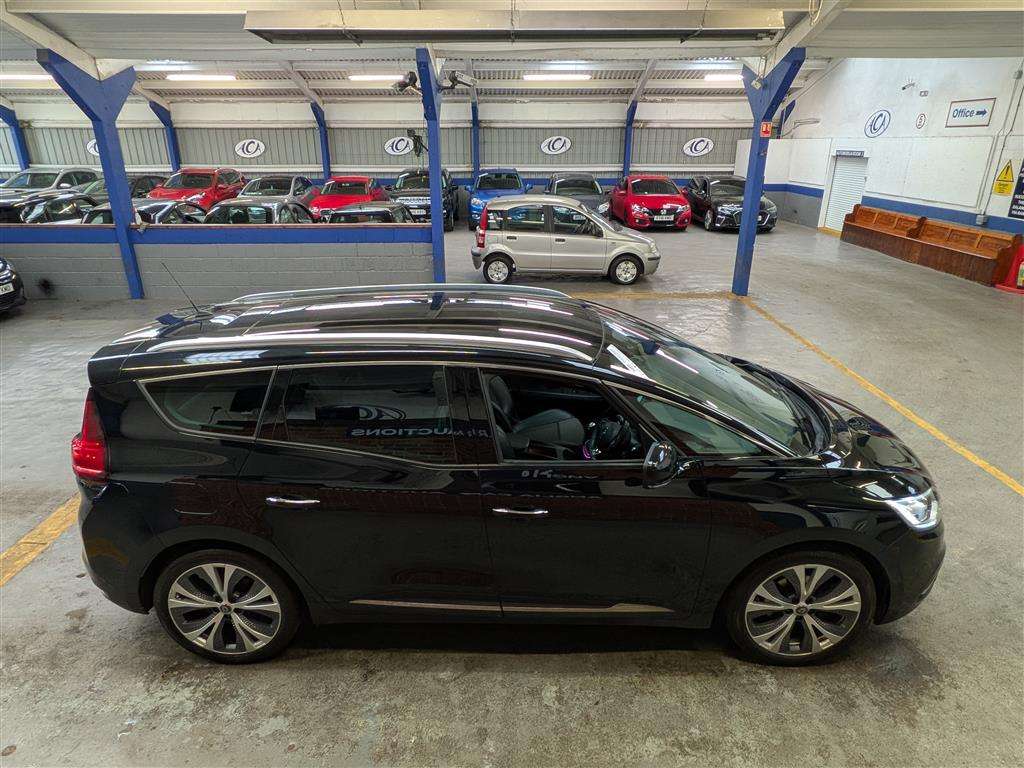 <p>2019 RENAULT GRAND SCENIC SIGNATURE DC</p>