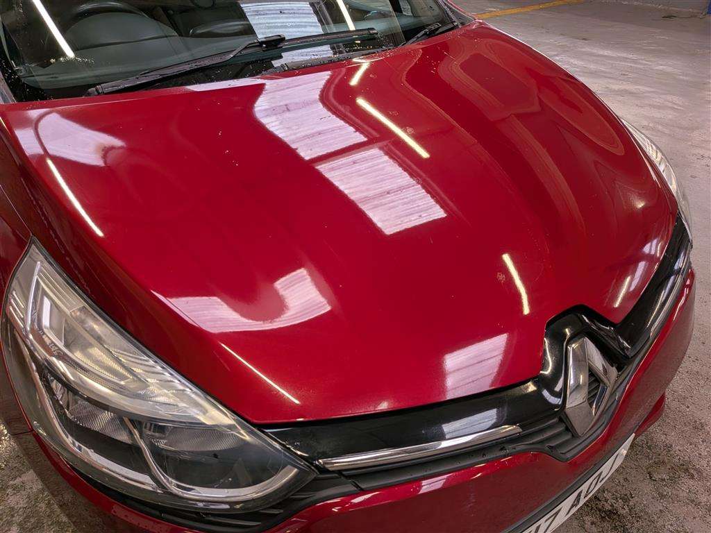 <p>2017 RENAULT CLIO DYNAMIQUE NAV</p>