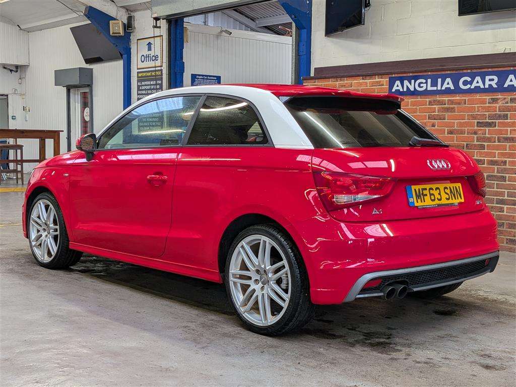 <p>2013 AUDI A1 S LINE BLACK ED-N TFSI</p>