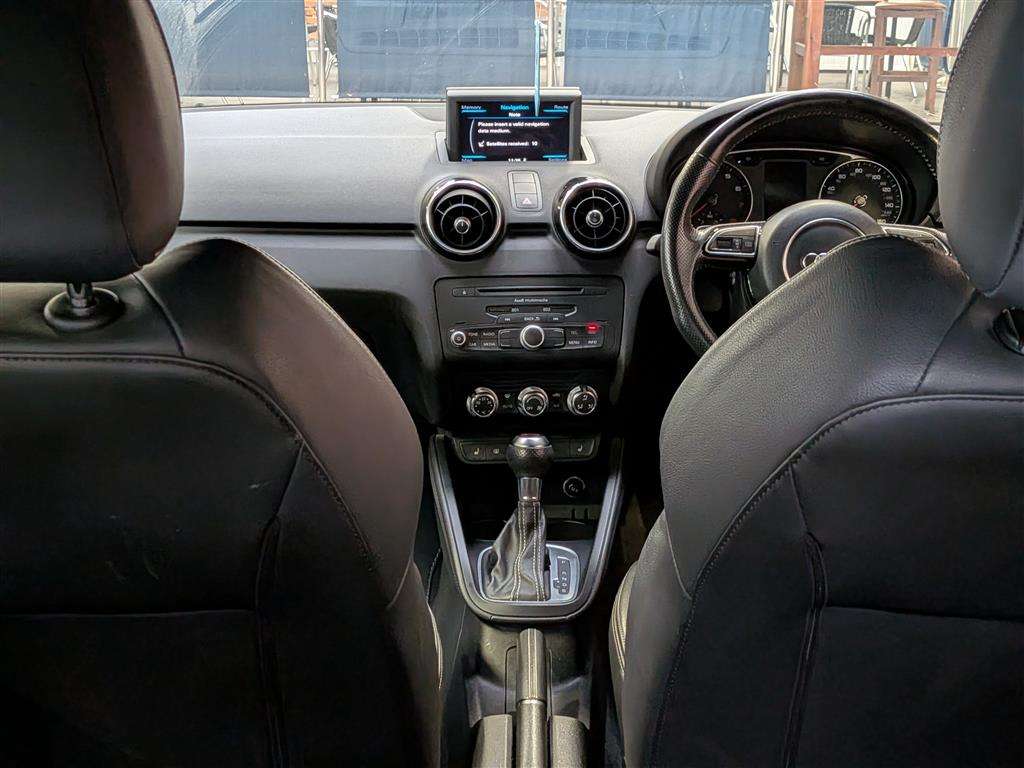 <p>2013 AUDI A1 S LINE BLACK ED-N TFSI</p>