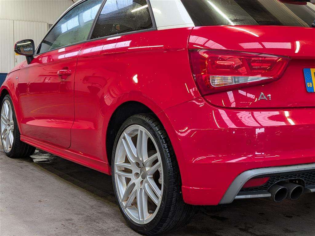 <p>2013 AUDI A1 S LINE BLACK ED-N TFSI</p>