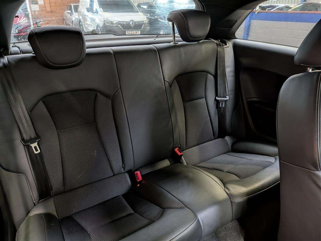 <p>2013 AUDI A1 S LINE BLACK ED-N TFSI</p>