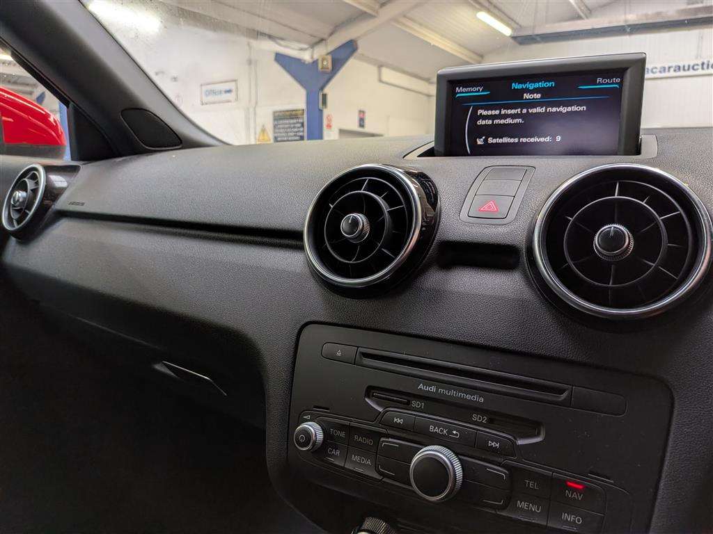 <p>2013 AUDI A1 S LINE BLACK ED-N TFSI</p>
