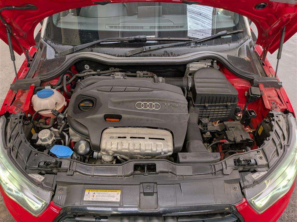 <p>2013 AUDI A1 S LINE BLACK ED-N TFSI</p>