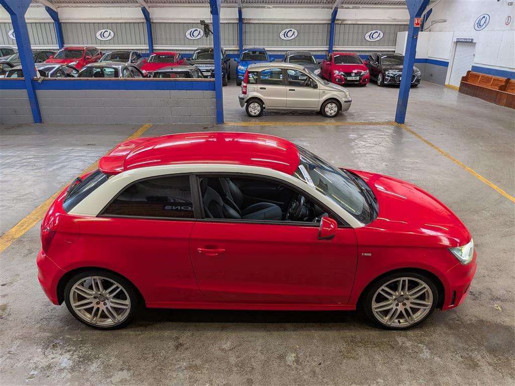 <p>2013 AUDI A1 S LINE BLACK ED-N TFSI</p>