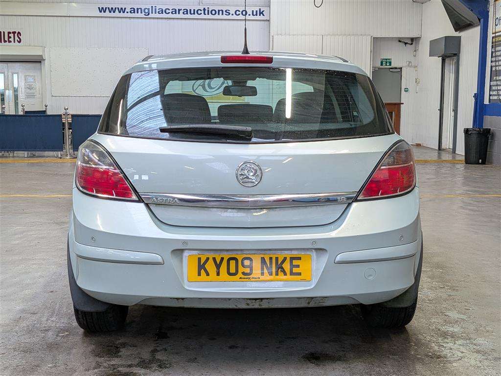 <p>2009 VAUXHALL ASTRA ELITE</p>
