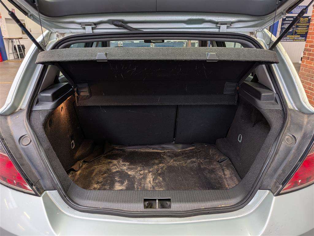 <p>2009 VAUXHALL ASTRA ELITE</p>