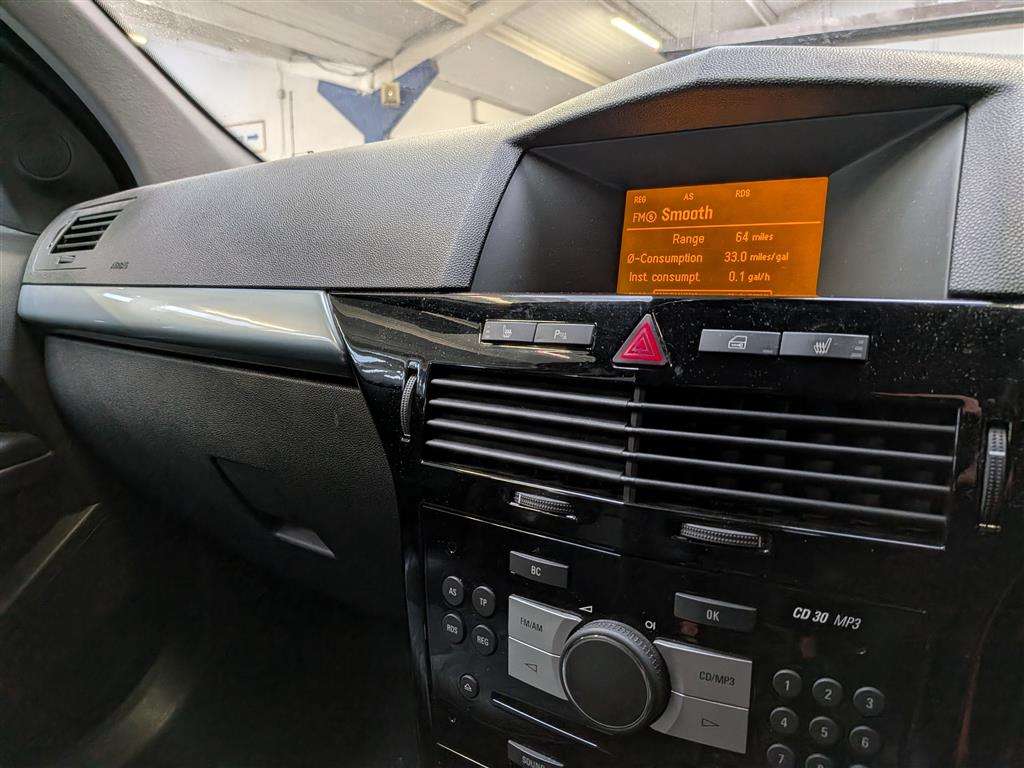 <p>2009 VAUXHALL ASTRA ELITE</p>