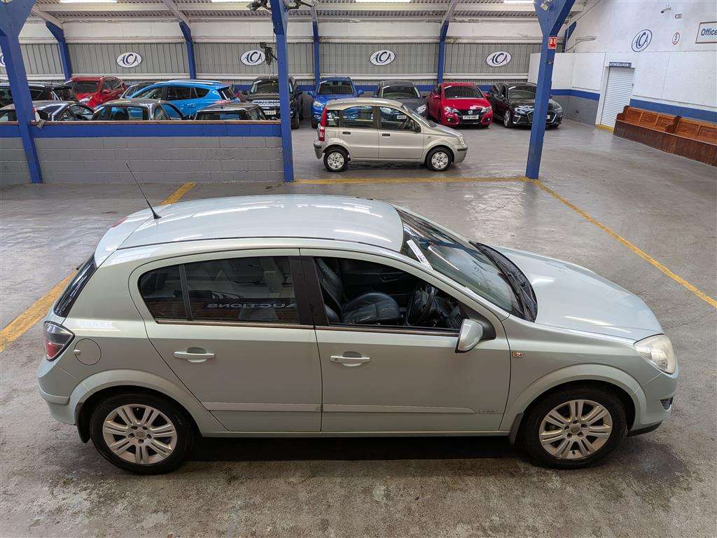 <p>2009 VAUXHALL ASTRA ELITE</p>