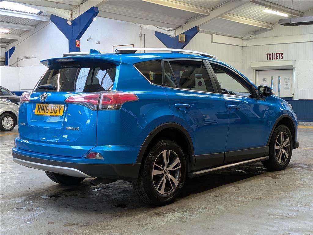 <p>2016 TOYOTA RAV4 BUSINESS EDITION D-4</p>