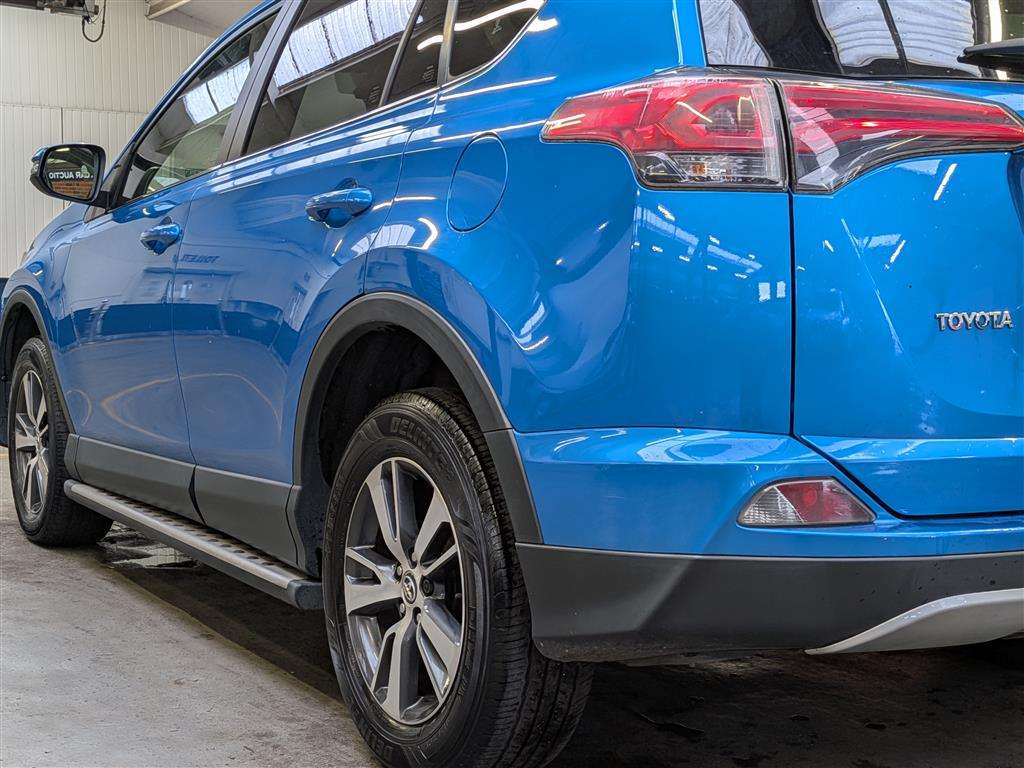 <p>2016 TOYOTA RAV4 BUSINESS EDITION D-4</p>