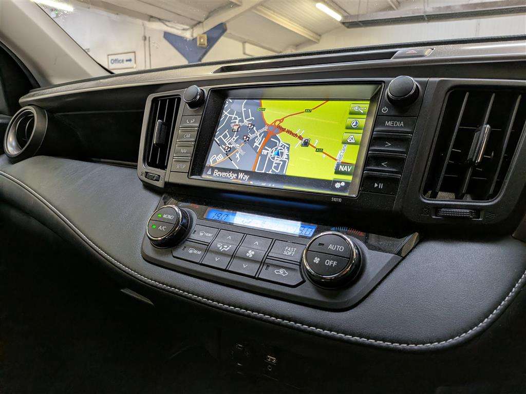 <p>2016 TOYOTA RAV4 BUSINESS EDITION D-4</p>