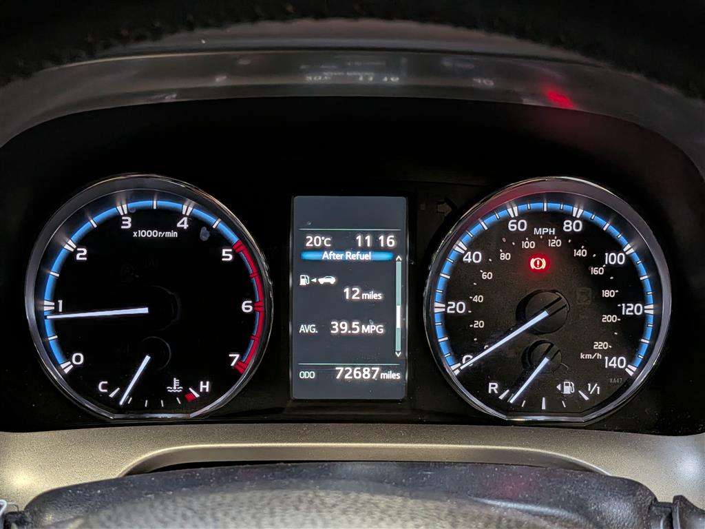 <p>2016 TOYOTA RAV4 BUSINESS EDITION D-4</p>