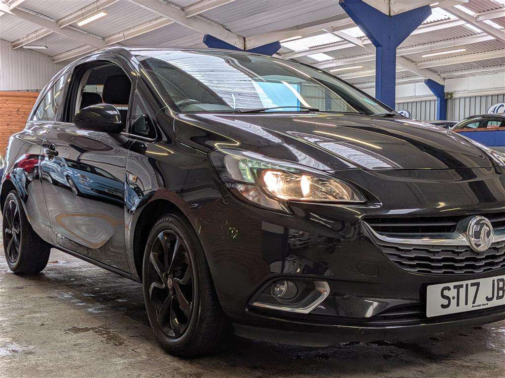<p>2017 VAUXHALL CORSA SRI ECOFLEX</p>