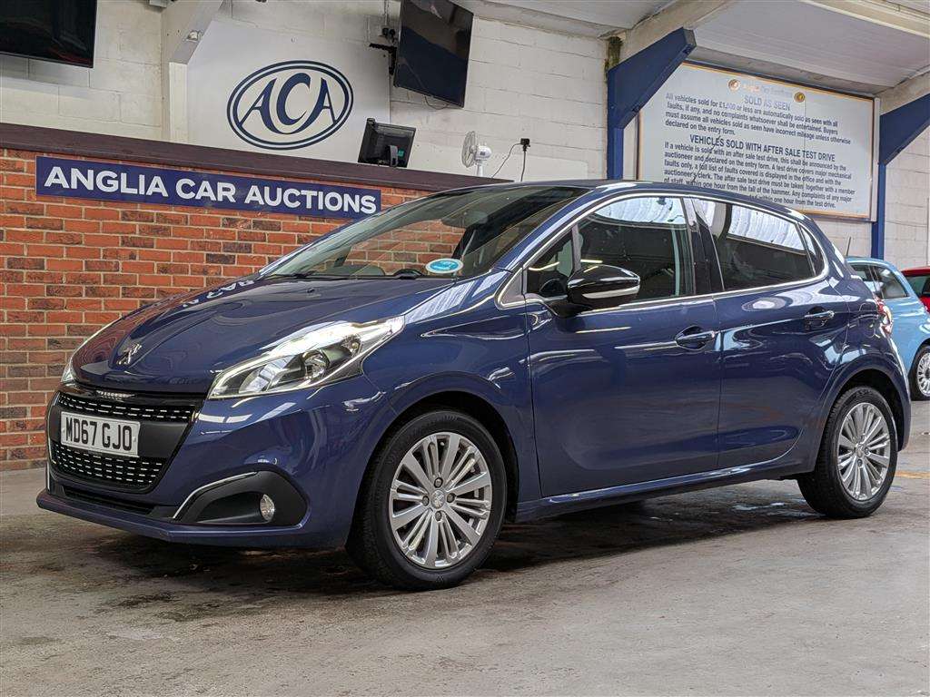 <p>2018 PEUGEOT 208 ALLURE</p>