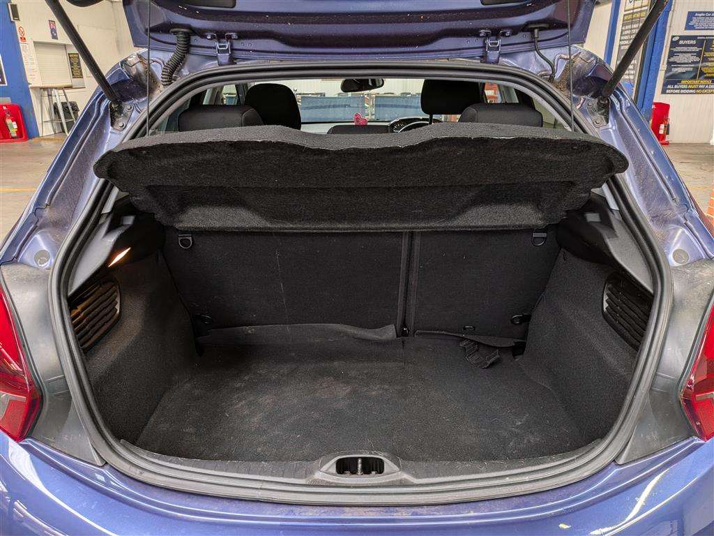 <p>2018 PEUGEOT 208 ALLURE</p>