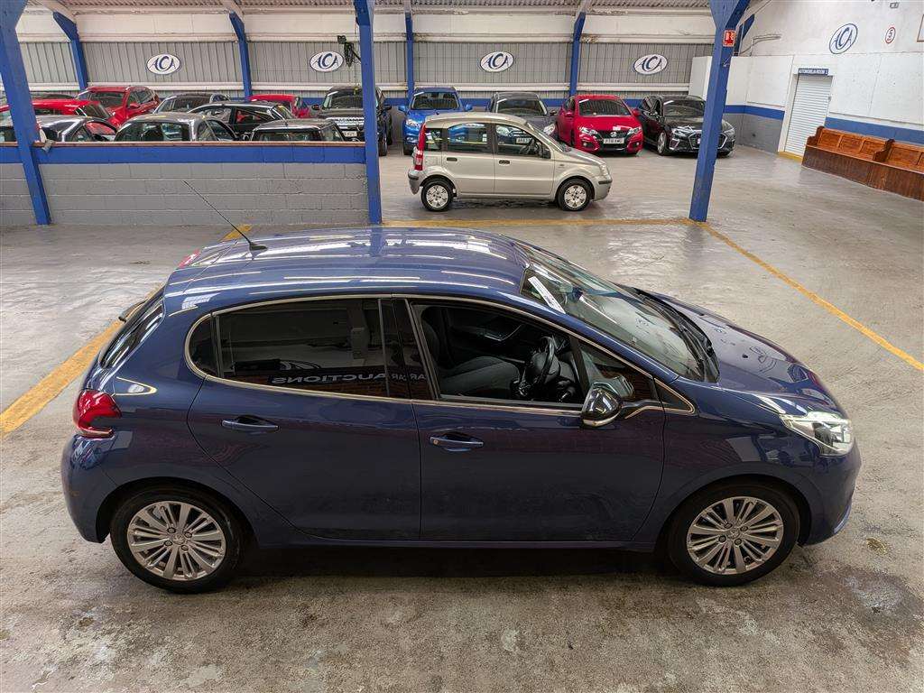 <p>2018 PEUGEOT 208 ALLURE</p>