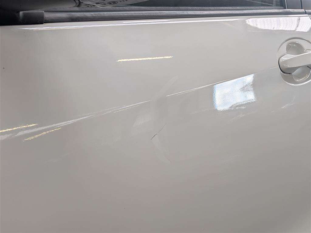 <p>2011 TOYOTA YARIS SR VVT-I</p>