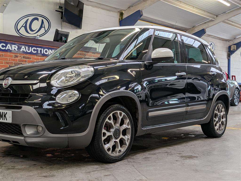 <p>2014 FIAT 500L TREKKING MULTIJET</p>