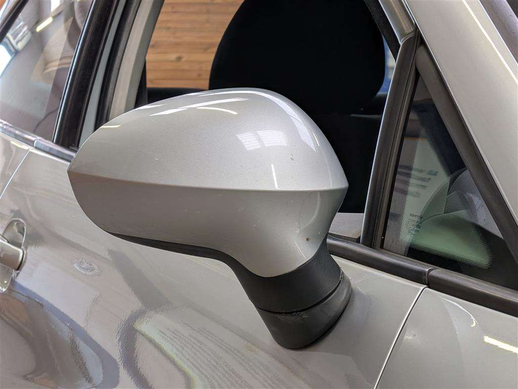 <p>2013 SEAT IBIZA TOCA</p>