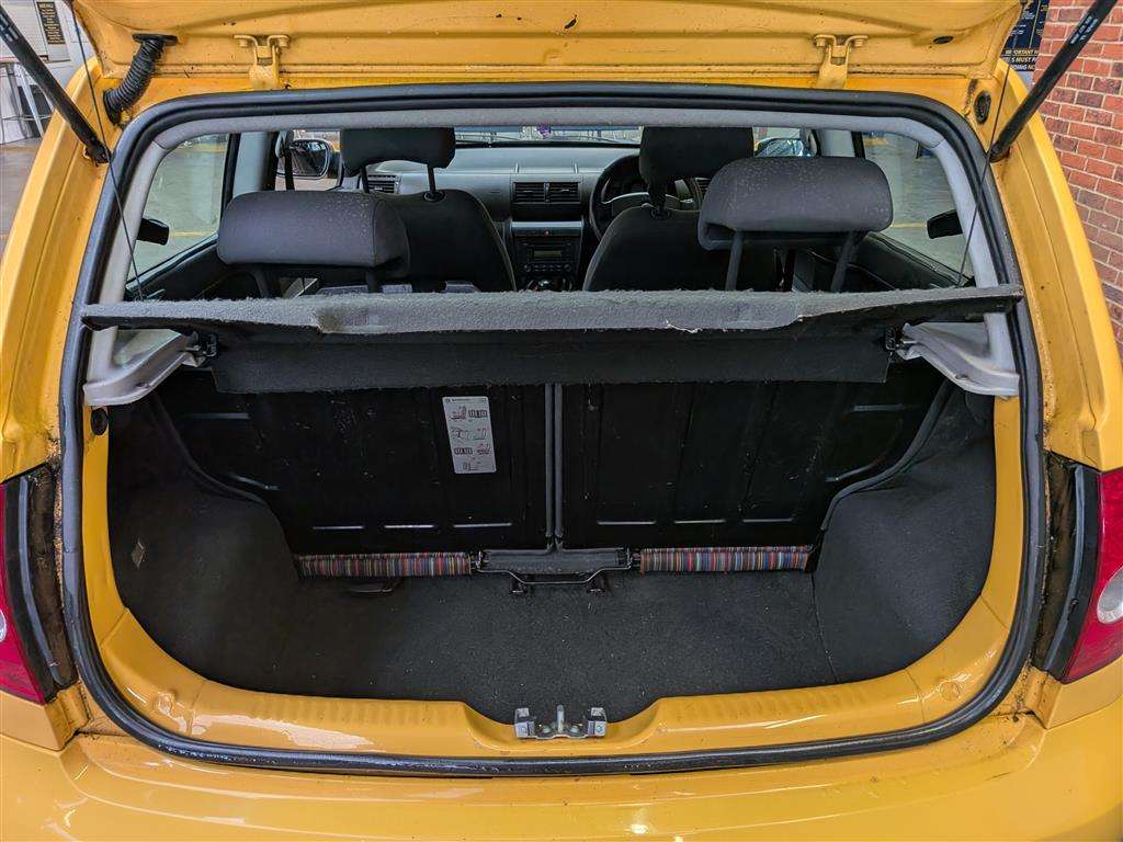 <p>2006 VOLKSWAGEN URBAN FOX 75</p>