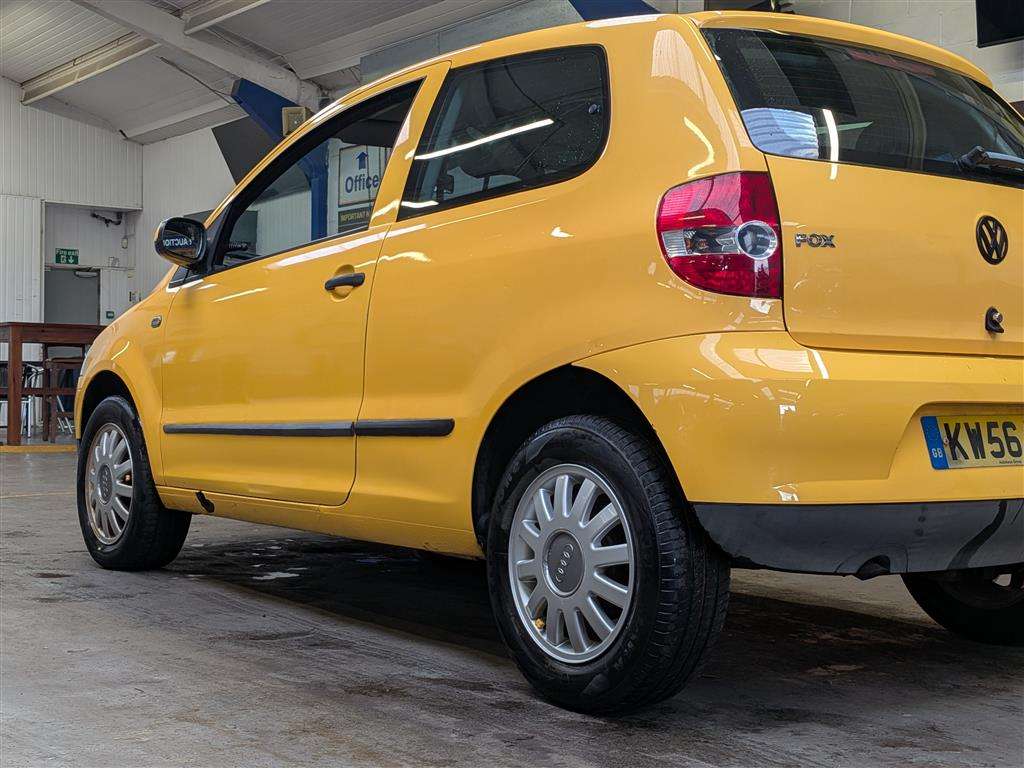 <p>2006 VOLKSWAGEN URBAN FOX 75</p>