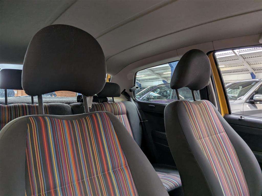 <p>2006 VOLKSWAGEN URBAN FOX 75</p>