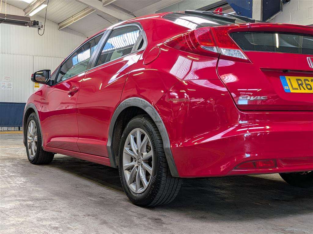 <p>2012 HONDA CIVIC I-VTEC ES</p>