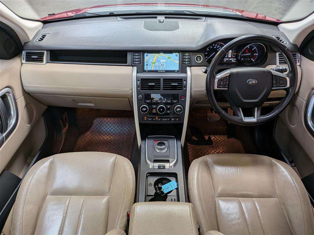 <p>2015 LAND ROVER DISCOVERY SPORT HSE TD4 A</p>