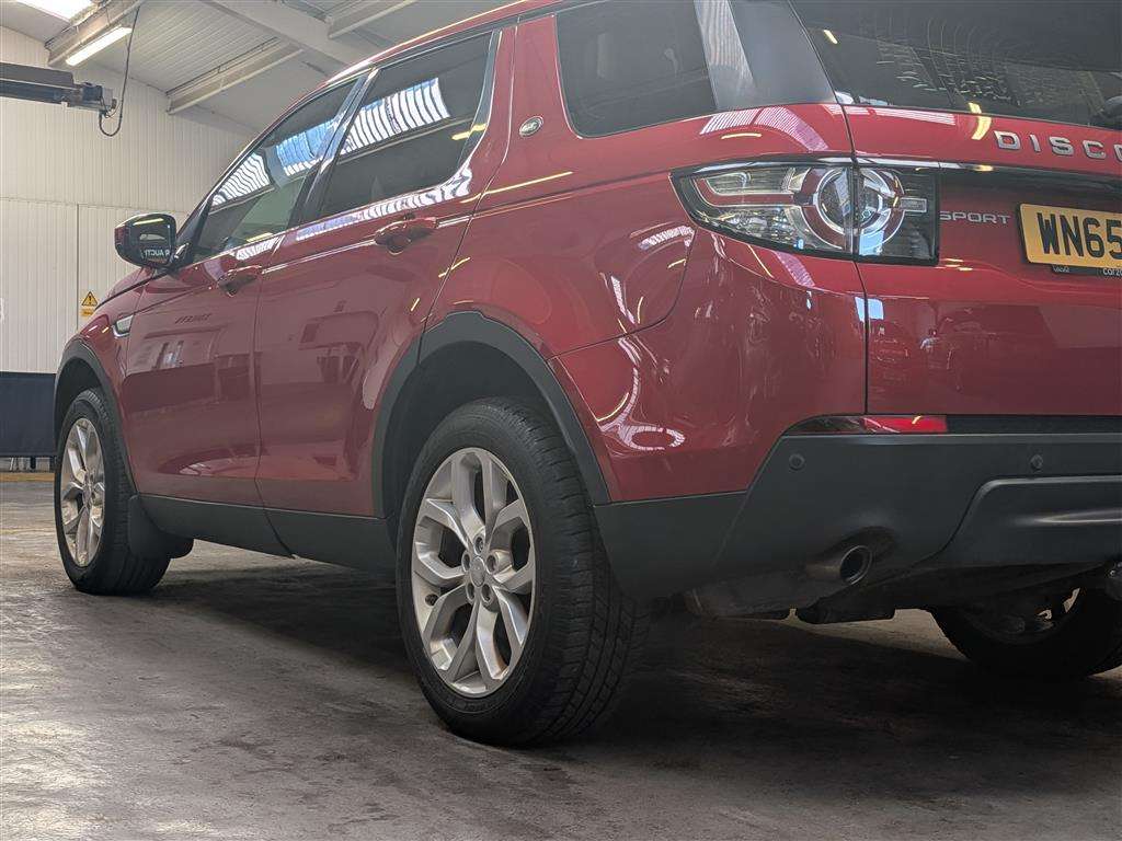 <p>2015 LAND ROVER DISCOVERY SPORT HSE TD4 A</p>