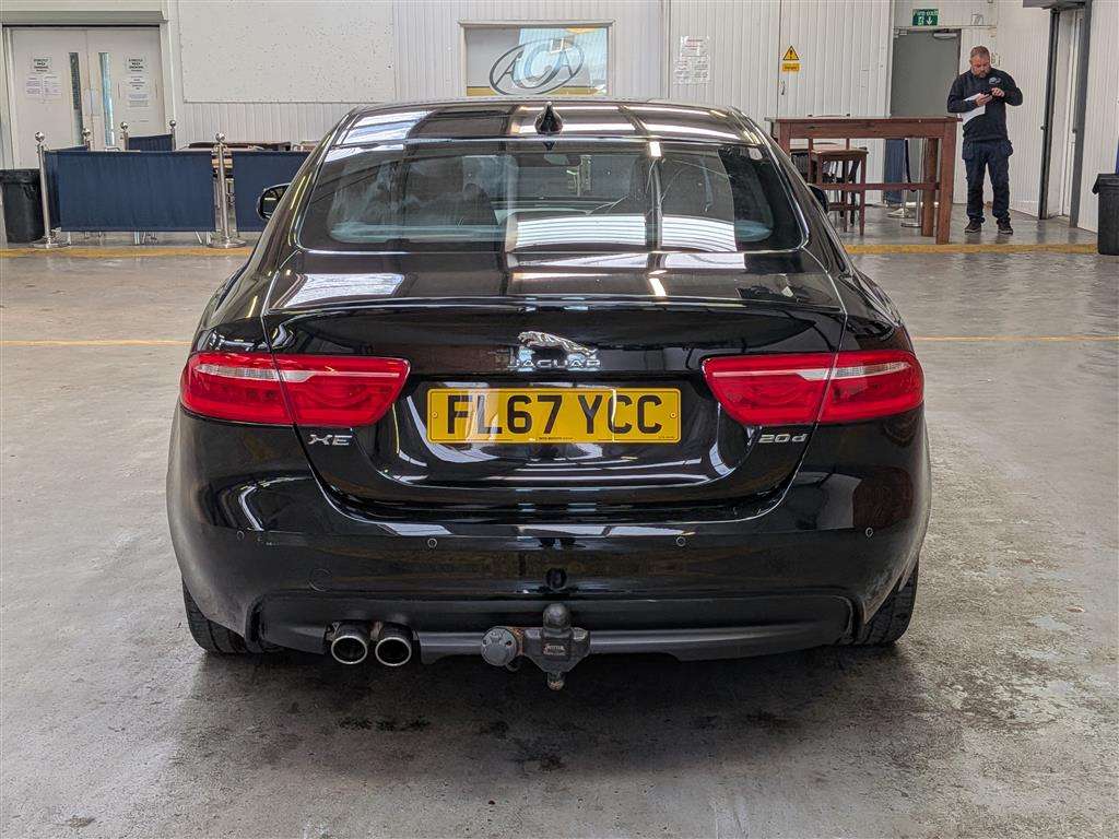 <p>2017 JAGUAR XE R-SPORT D AUTO</p>
