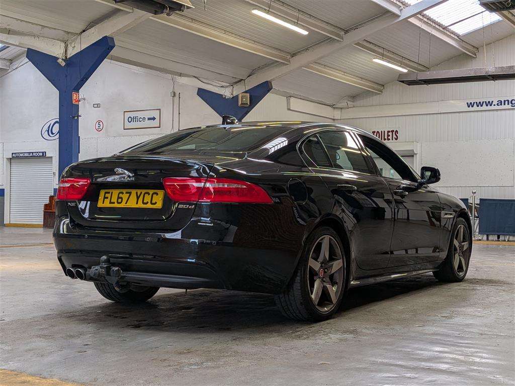 <p>2017 JAGUAR XE R-SPORT D AUTO</p>