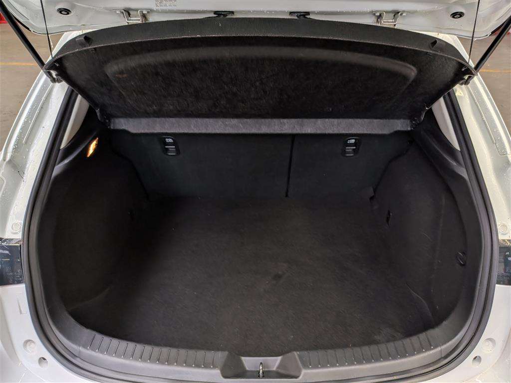 <p>2015 MAZDA 3 SPORT NAV D</p>