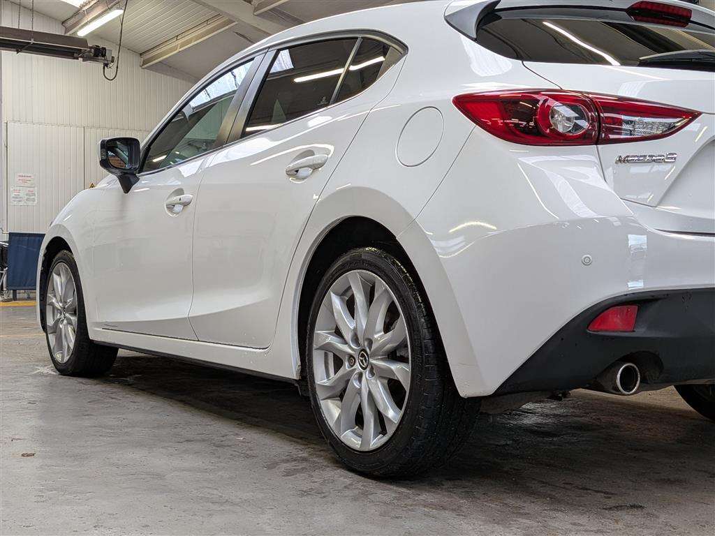 <p>2015 MAZDA 3 SPORT NAV D</p>