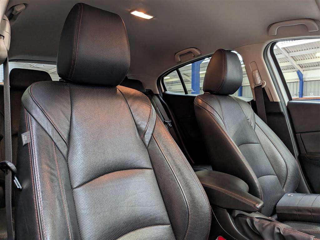 <p>2015 MAZDA 3 SPORT NAV D</p>