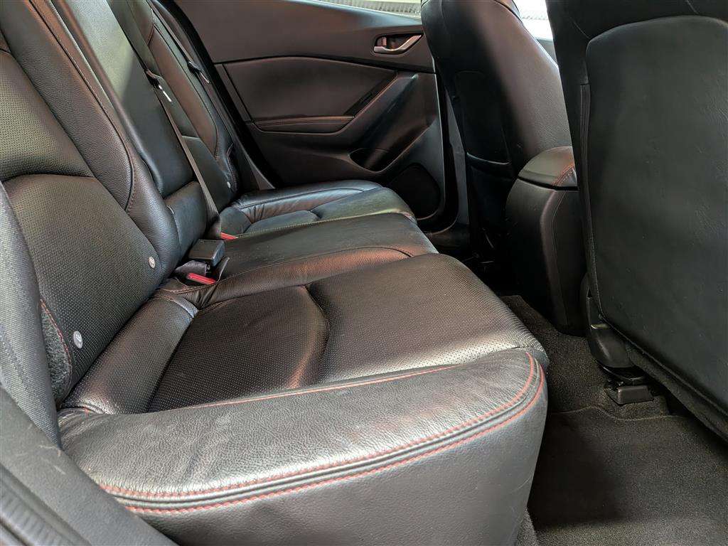 <p>2015 MAZDA 3 SPORT NAV D</p>